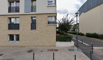 Yvan Vally Nertn, Dresseur de Chiens à Vincennes