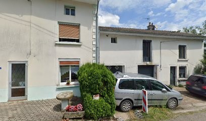 White snow sheperds, Eleveur de Chiens à La Vôge-les-Bains