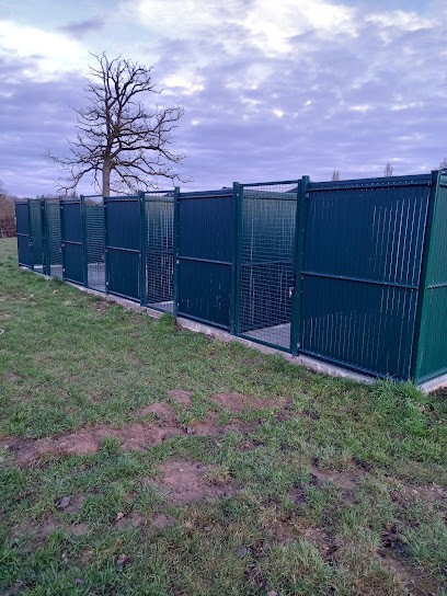 Les chenils de Leycuras, Pension pour Chiens à La Roche-l'Abeille