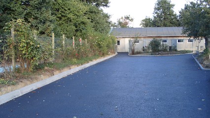 Pension à La Ferme, Eleveur de Chiens à Noyal-Châtillon-sur-Seiche
