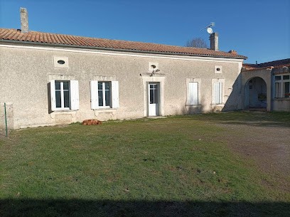 La récré o'poil, Pension pour Chiens à Côteaux du Blanzacais