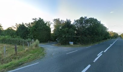 Arche De L'Orée Du Bois, Pension pour Chiens à Jozerand