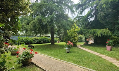 Pension Canines Du Manoir Des Cours D'Orne, Pension pour Chiens à Feuguerolles-Bully