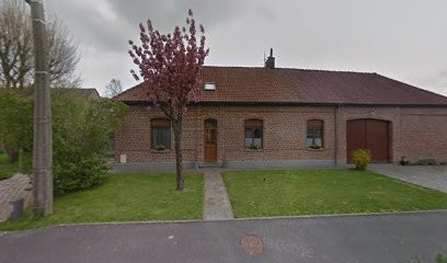 Empire of Shepherds, Eleveur de Chiens à Richebourg