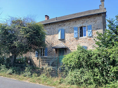 Les Griffes Des Terres Sauvages, Éleveur De Chiens à Eyburie