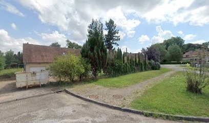 AU BON CHIEN, Dresseur de Chiens à Pin