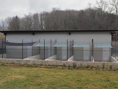 doghouse pension canine, Pension pour Chiens au Rouget-Pers