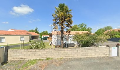 Cat And Dog 17, Dresseur de Chiens au Chay