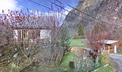 Mountain Dog, Dresseur de Chiens au Bourg-d'Oisans