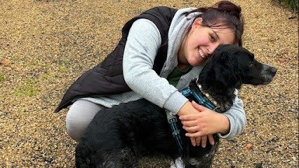 Planète canine - Éducation, garderie, pension canine et Communication animale (éducateur canin), Dresseur de Chiens à Loire-Authion