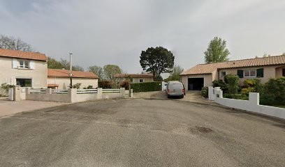 Pension Canine De La Villa Luna Du Bois D'Alex, Pension pour Chiens à Pompignac