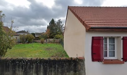 les gamins de rubis, Eleveur de Chiens à Lapalisse