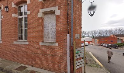 Le parc des carlinoux, Eleveur de Chiens à Lanta