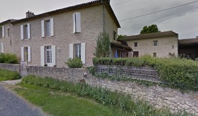 Laveau Corinne, Pension pour Chiens à Saint-Martin-de-Sescas