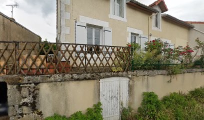 Fallot Yolaine Secrétaire Indépendante Et éducateur Canin, Dresseur de Chiens à Lussac-les-Châteaux