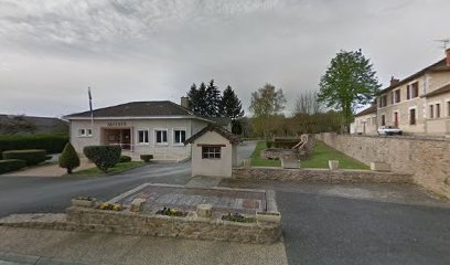 Elevage de La Fée Caline D'Ybla, Eleveur de Chiens à Saint-Amand-Magnazeix
