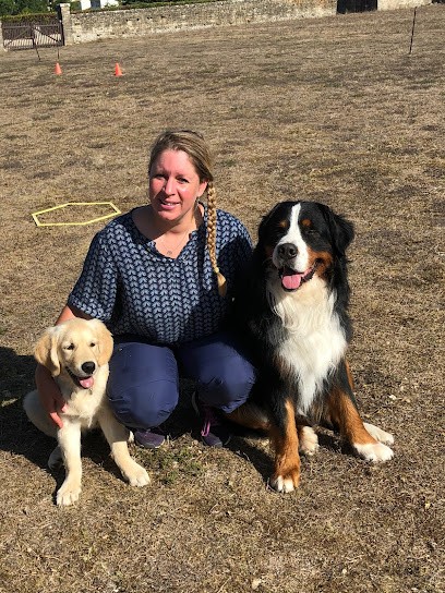 LA ROSE DES VENTS Solène Huguet éducatrice Comportementaliste Canin 79, Dresseur de Chiens à Nanteuil