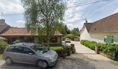 Golden Retrievers de Montchambais, Eleveur de Chiens à Attin