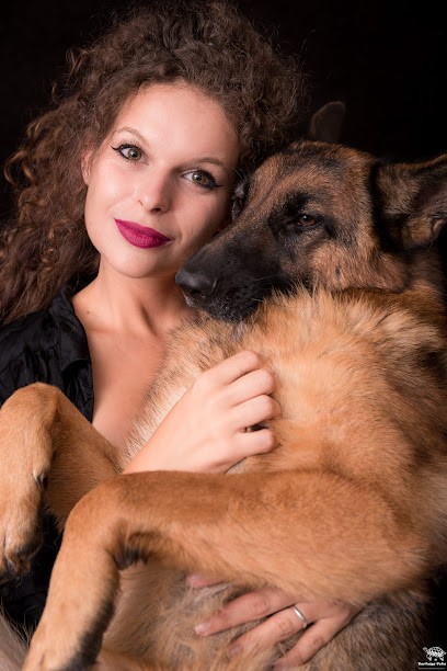 Une Oreille à L'écoute ! - Educatrice Canine Et Intervenante En Médiation Animale, Dresseur de Chiens à Montmartin-sur-Mer