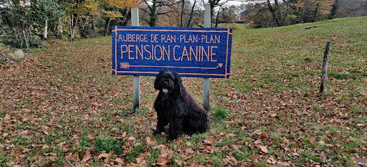 L'auberge de Ran-Plan-Plan, Pension pour Chiens à Lauresses
